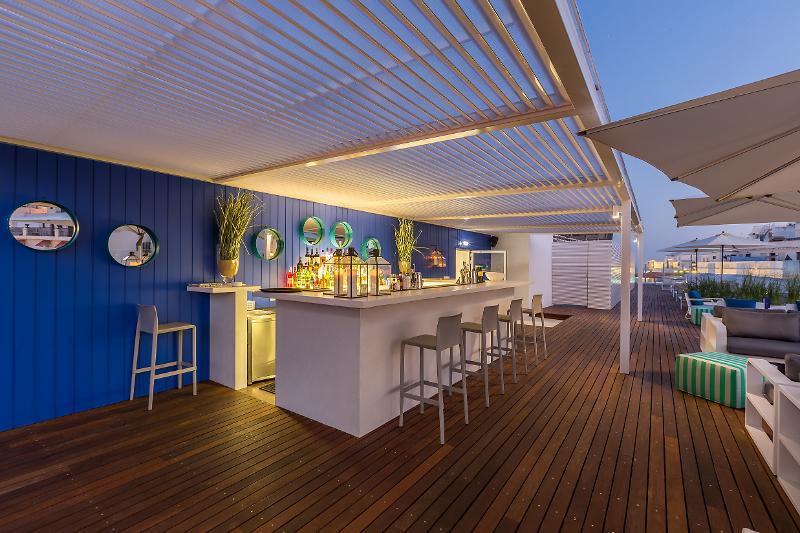 Hotel Girassol - Suite Hotel Funchal  Exterior photo